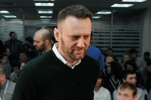 Навального заподозрили в хищении и обмане Навального заподозрили в хищении и обмане