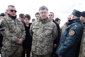 Порошенко намекнул на новую войну в Донбассе Порошенко намекнул на новую войну в Донбассе