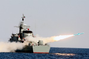 Иран открыл огонь по американцам в море Иран открыл огонь по американцам в море