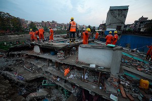 Латышей отправили пешком по Непалу Латышей отправили пешком по Непалу