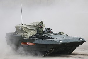"Армата" впервые прошла по Красной площади "Армата" впервые прошла по Красной площади