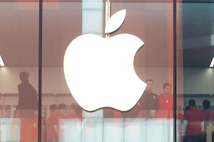 Apple подала в суд на российские магазины Apple подала в суд на российские магазины