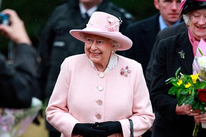 Елизавета приехала знакомиться с правнучкой Елизавета приехала знакомиться с правнучкой