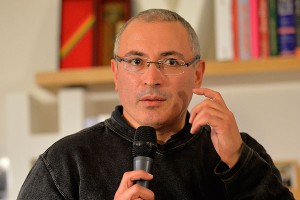 Навального послали раздавать газеты Навального послали раздавать газеты