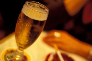 Охранник бара убил посетителя одним ударом Охранник бара убил посетителя одним ударом