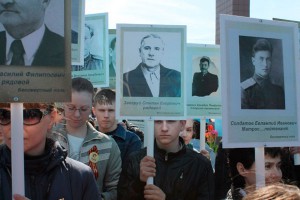 Тысячи москвичей составят "Бессмертный полк" Тысячи москвичей составят "Бессмертный полк"