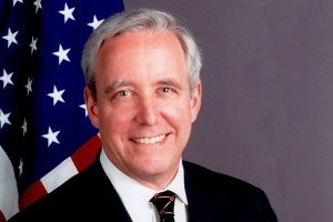 Американского посла выгнали из Греции Американского посла выгнали из Греции