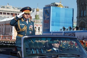 Почему Шойгу перекрестился на параде Почему Шойгу перекрестился на параде