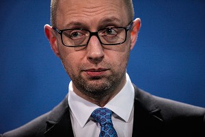 Деньги Януковича лишили Яценюка сна Деньги Януковича лишили Яценюка сна