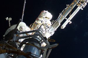 Персонал МКС застрял на орбите из-за аварии Персонал МКС застрял на орбите из-за аварии