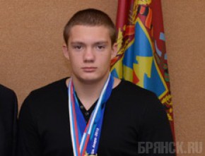 Боксер Дмитрий Маруткин выступит на первенстве России Дмитрий Маруткин