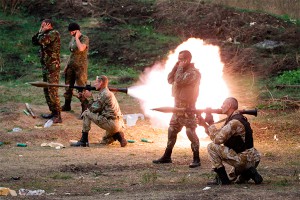 Под Луганском обстреливают тестя Кличко Под Луганском обстреливают тестя Кличко