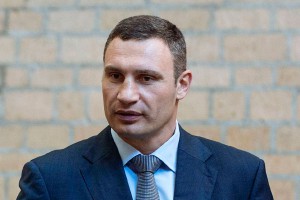 Кличко отобрал год жизни у Вакарчука Кличко отобрал год жизни у Вакарчука