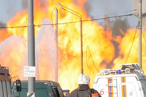 На Ямале горит газовая скважина "Газпрома" На Ямале горит газовая скважина "Газпрома"