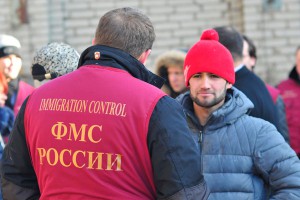 Сына министра уличили в перевозке нелегалов Сына министра уличили в перевозке нелегалов