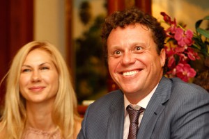 Жена рвется в камеру к Полонскому Жена рвется в камеру к Полонскому