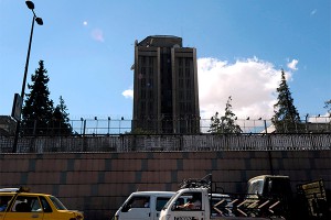 Против посольства России совершен теракт Против посольства России совершен теракт