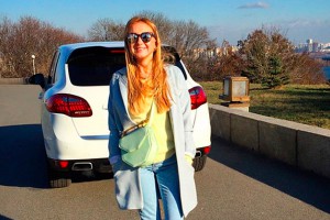 Дочь экс-главы ГАИ оправдалась за роскошь Дочь экс-главы ГАИ оправдалась за роскошь