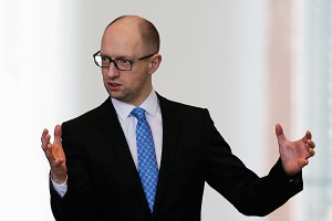 Яценюк провел день рождения на границе Яценюк провел день рождения на границе