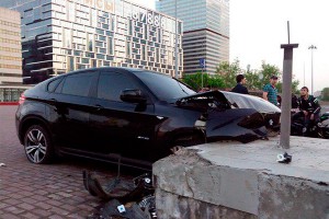 Сбивший байкера водитель BMW признал вину Сбивший байкера водитель BMW признал вину