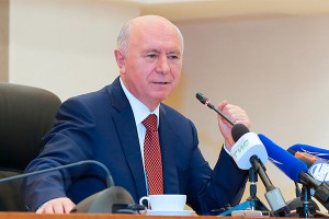 Самарский губернатор возмутил любовью к пиару Самарский губернатор возмутил любовью к пиару