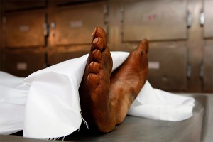 Оживший "мертвец" напугал санитаров морга Оживший "мертвец" напугал санитаров морга