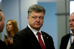 Порошенко хотели взорвать ведром с гвоздями Порошенко хотели взорвать ведром с гвоздями