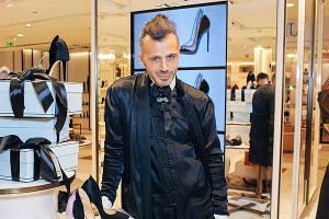 У известного дизайнера угнали Range Rover У известного дизайнера угнали Range Rover