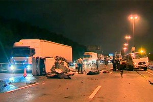 Смертельное ДТП парализовало юг Москвы Смертельное ДТП парализовало юг Москвы