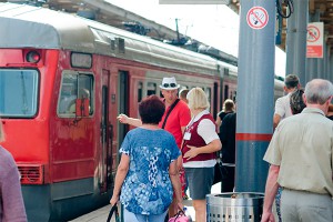 Из электричек выгонят продавцов Из электричек выгонят продавцов