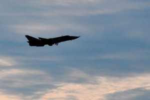 Пролет Су-24 над эсминцем США (видео) Пролет Су-24 над эсминцем США (видео)