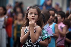 За чертой бедности живут 20% детей Франции За чертой бедности живут 20% детей Франции