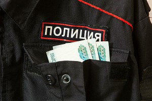 Страховки полицейских нашли своих героев Страховки полицейских нашли своих героев