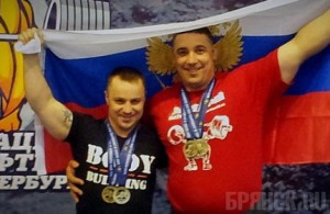 Пауэрлифтер Андрей Инютин победил на чемпионате Европы Андрей Инютин (на фото справа)
