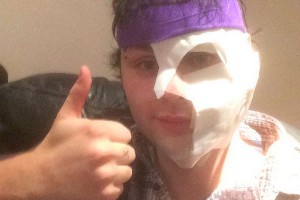 Гитарист загорелся на сцене в Австралии Гитарист загорелся на сцене в Австралии