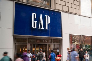Gap закрывает 175 магазинов Gap закрывает 175 магазинов