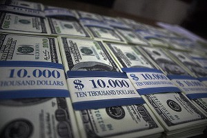 На долларах появится женское лицо На долларах появится женское лицо