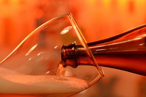 Россияне стали пить как на Средиземном море Россияне стали пить как на Средиземном море