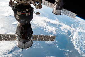 "Прогресс" поднял МКС на 900 метров "Прогресс" поднял МКС на 900 метров