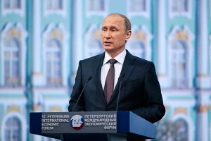 Путин: Россия избежала глубокого кризиса Путин: Россия избежала глубокого кризиса