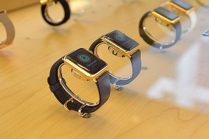 Apple Watch 2 получат камеру видеозвонков Apple Watch 2 получат камеру видеозвонков