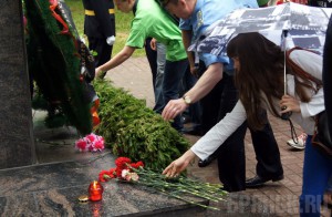 Ветераны и школьник собрались на митинг-реквием «Зажги свечу!»