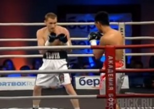 Боксер Трояновский нокаутировал филиппинца