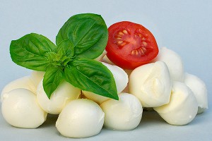 Россия на год продлевает ответные санкции Россия на год продлевает ответные санкции