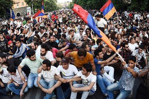 Кому выгоден Энергомайдан в Армении Кому выгоден Энергомайдан в Армении