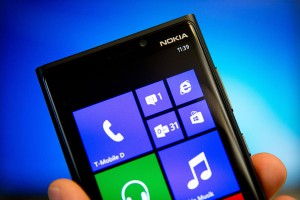 Смартфоны на Windows обошли iPhone в России Смартфоны на Windows обошли iPhone в России