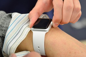 Сапфир для Apple Watch делают в России Сапфир для Apple Watch делают в России