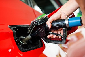 Авария на НПЗ оставит столицу без бензина Авария на НПЗ оставит столицу без бензина