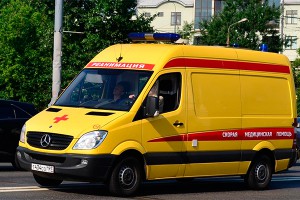 Грузовик влетел в толпу людей в Москве Грузовик влетел в толпу людей в Москве