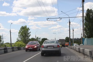 Власти не торопятся отбирать путепровод «Брянск I» у нищей фирмы